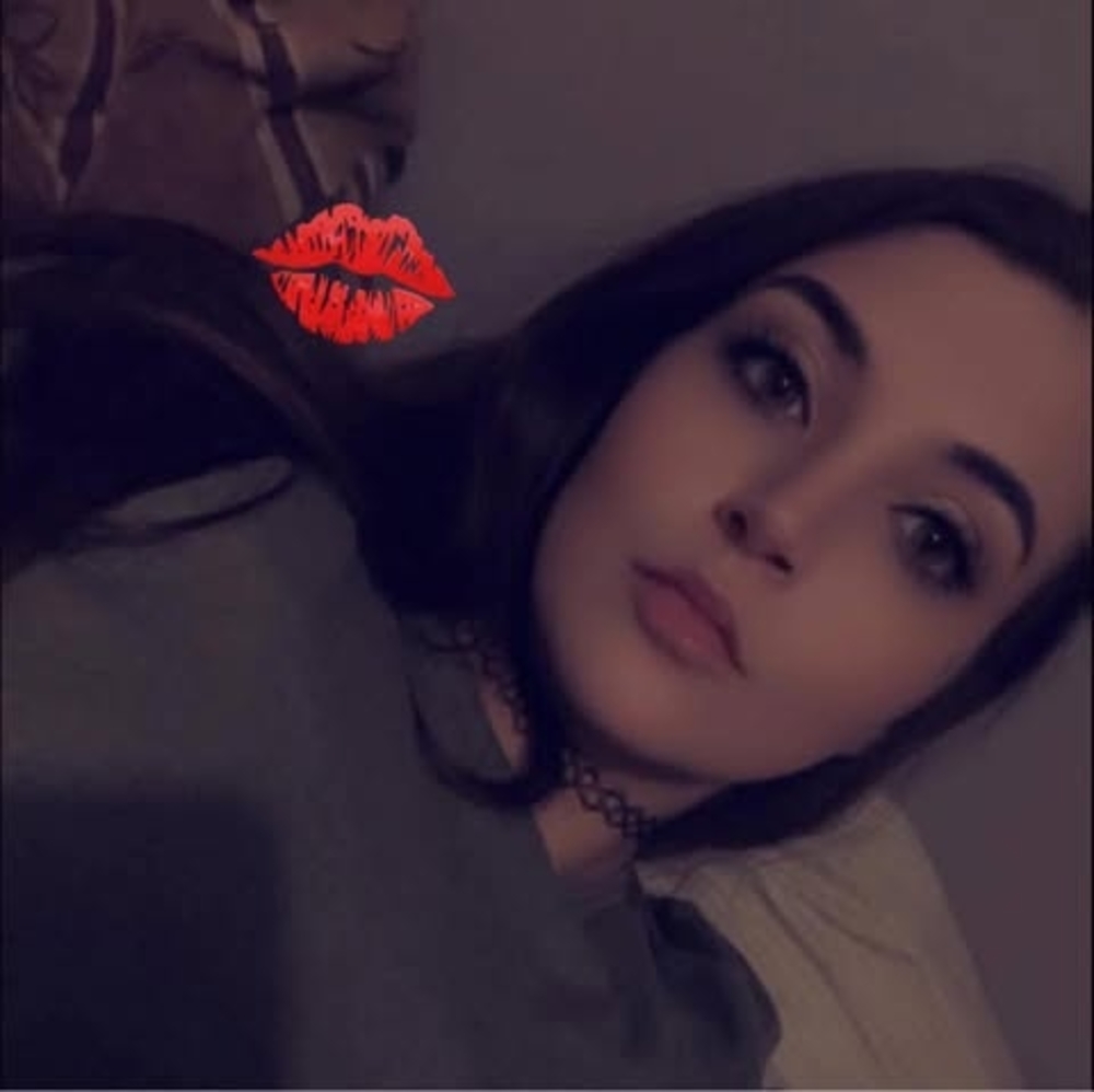 Meet your Posher, Hailee